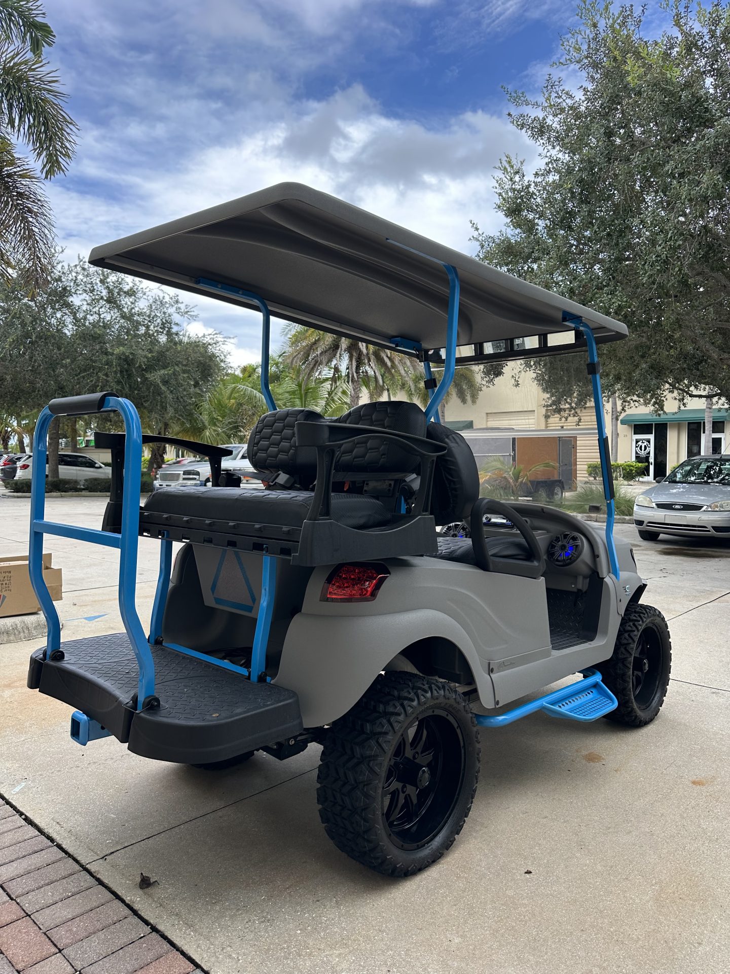 2020 Club Car Onward Lifted