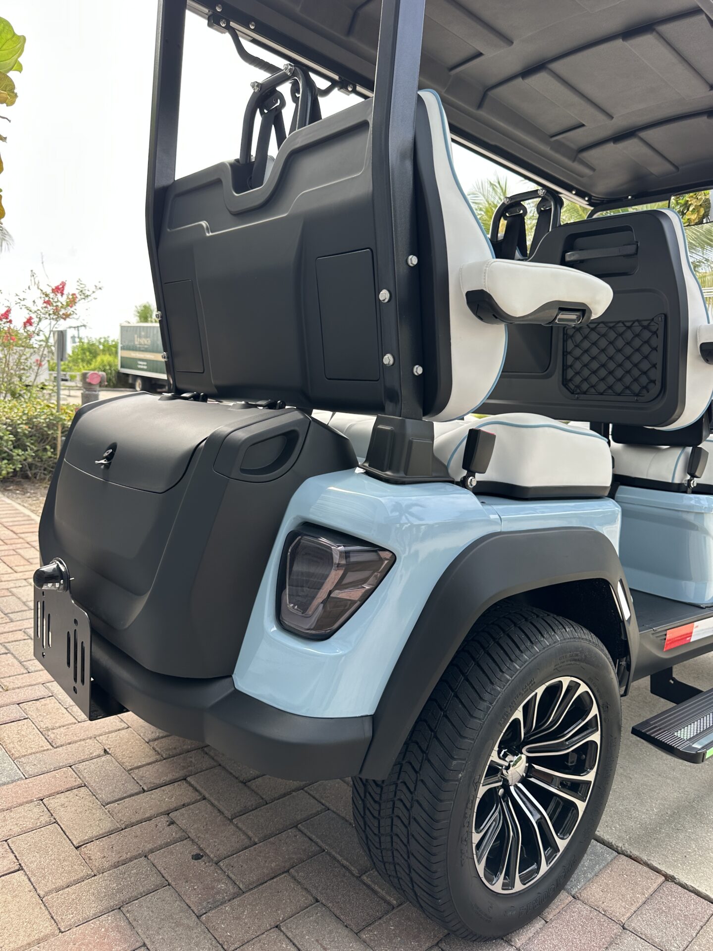 2026 Voyager EV Commander